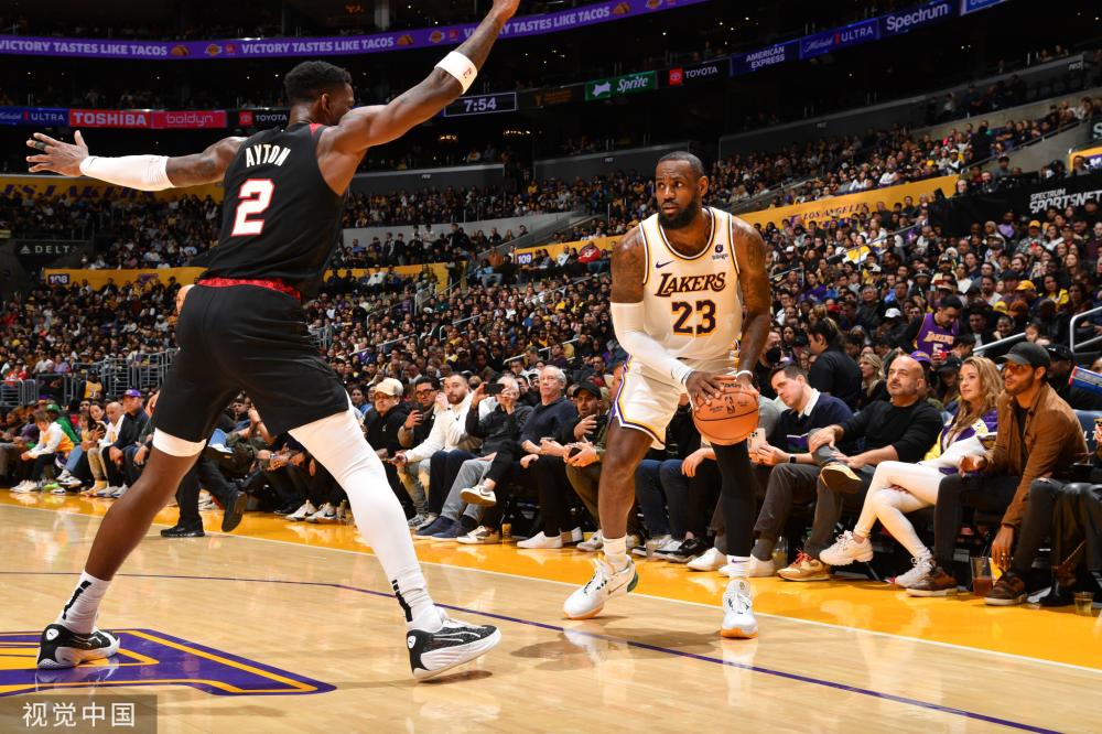 现代中场 现代中场